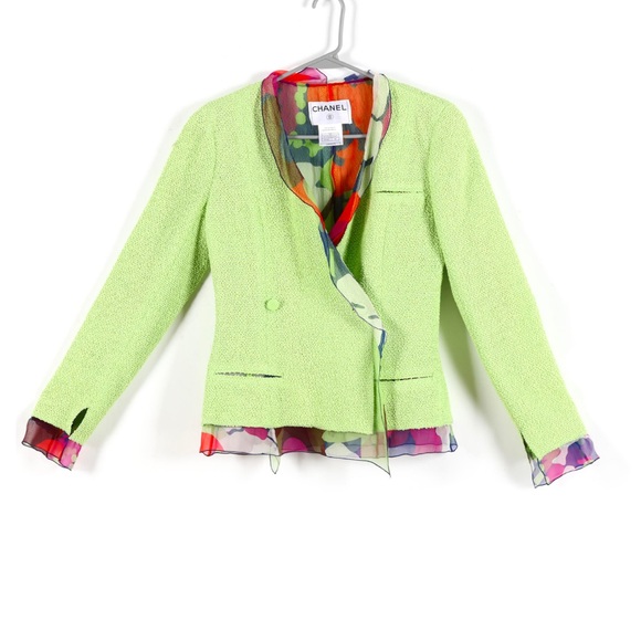 Vintage Chanel Boucle Jacket and Skirt Set 2000 Spring/Summer Runway Collection - Picture 3 of 16